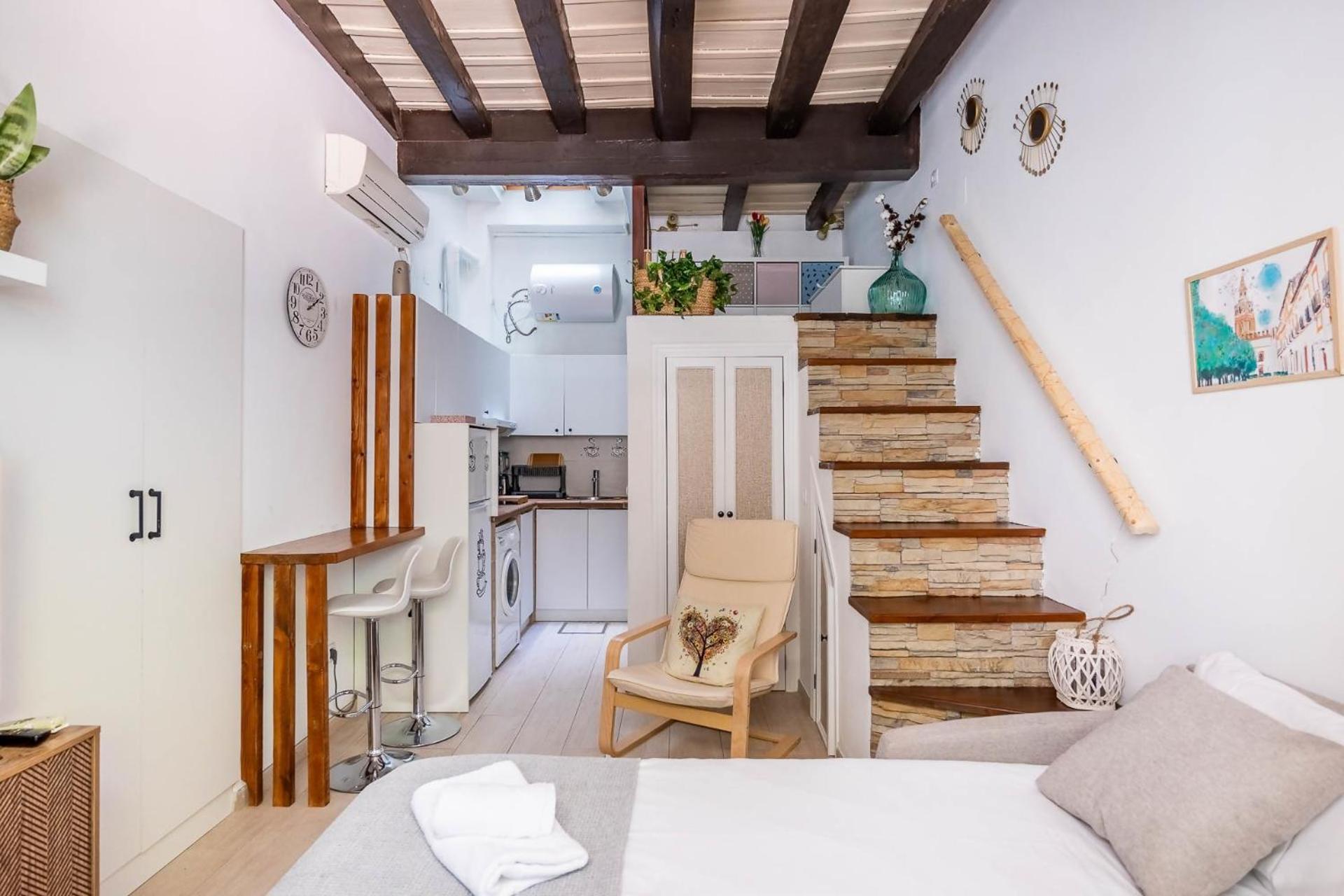 Comfy Away - Estudio En Patio De Vecinos En Las Setas Sevilla Bagian luar foto
